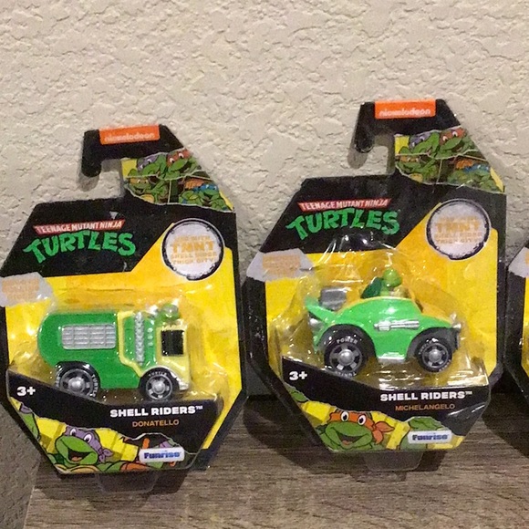 Teenage Mutant Ninja Turtles TMNT Nickelodeon Shell Riders Set Of 4 Cars New - Picture 2 of 9